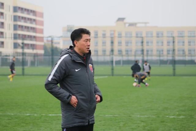 海港U21教练关注队伍精神面貌