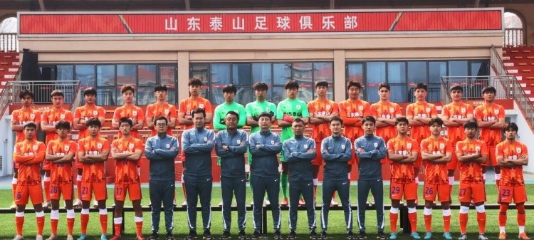 全力以赴：年轻球员展示亚冠风采
