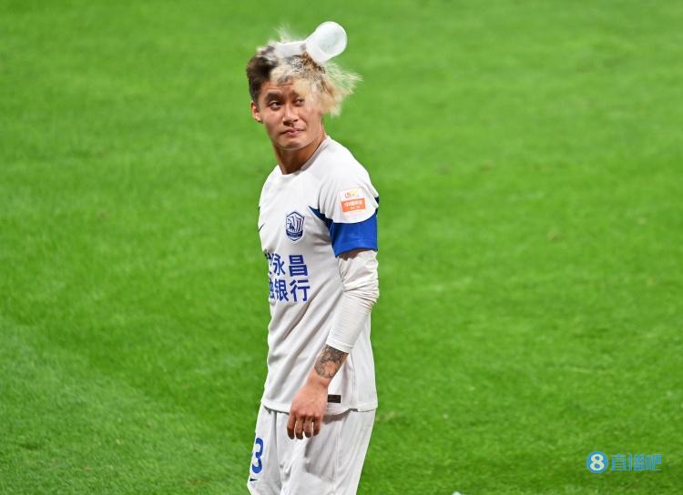 孙沁涵获得徐皓阳认可：格局提高了，四川球迷请你吃火锅