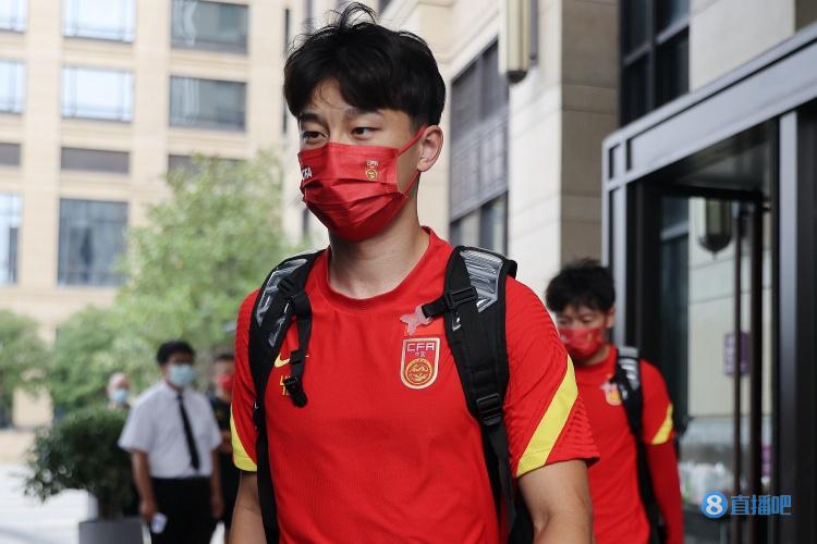 超龄球员名单敲定谭龙在列
