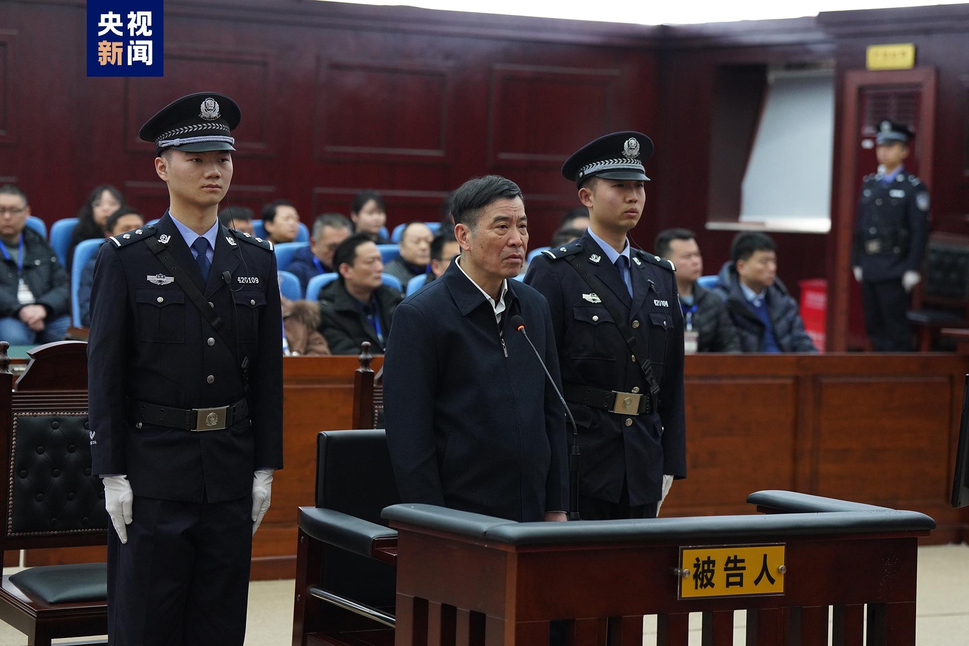 面对巨额财富这些人良心何在