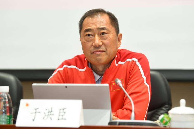 马宁判罚引发争议鲁能提出异议于洪臣强硬回击