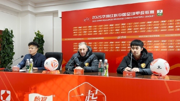 比赛中我们占据优势