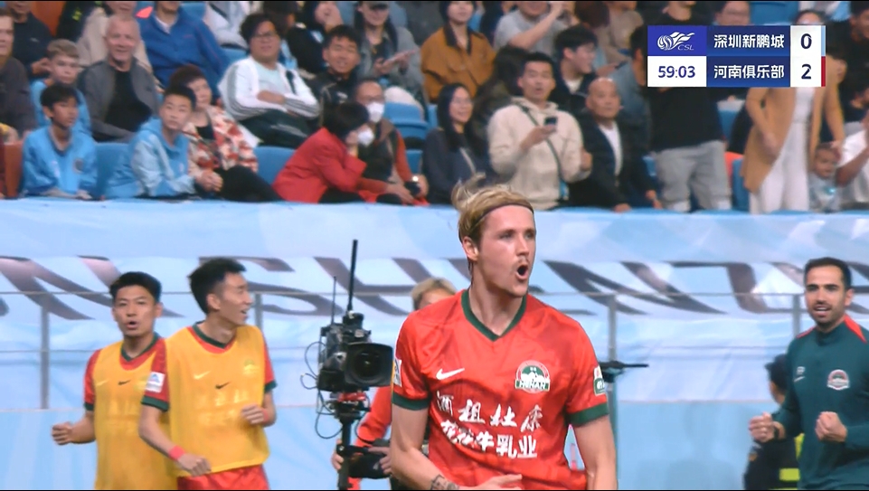 河南凭借迈达纳的头球得分，取得2-0领先&4场3球