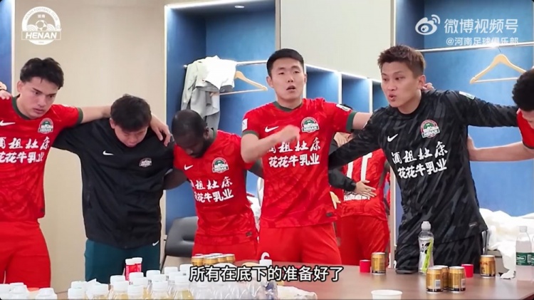 不放弃！王上源中场激励队友